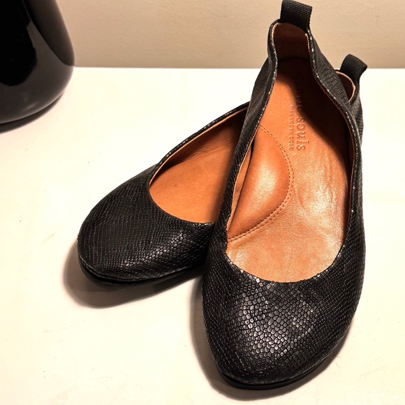 Kenneth Cole Gentle Souls "Dana" Ballet Slipper, Black Leather. Size 6 - Picture 1 of 7